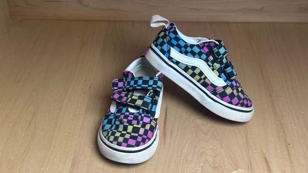 Vans Old Skool V Toddler Size 6.0 Rainbow Checkerboard